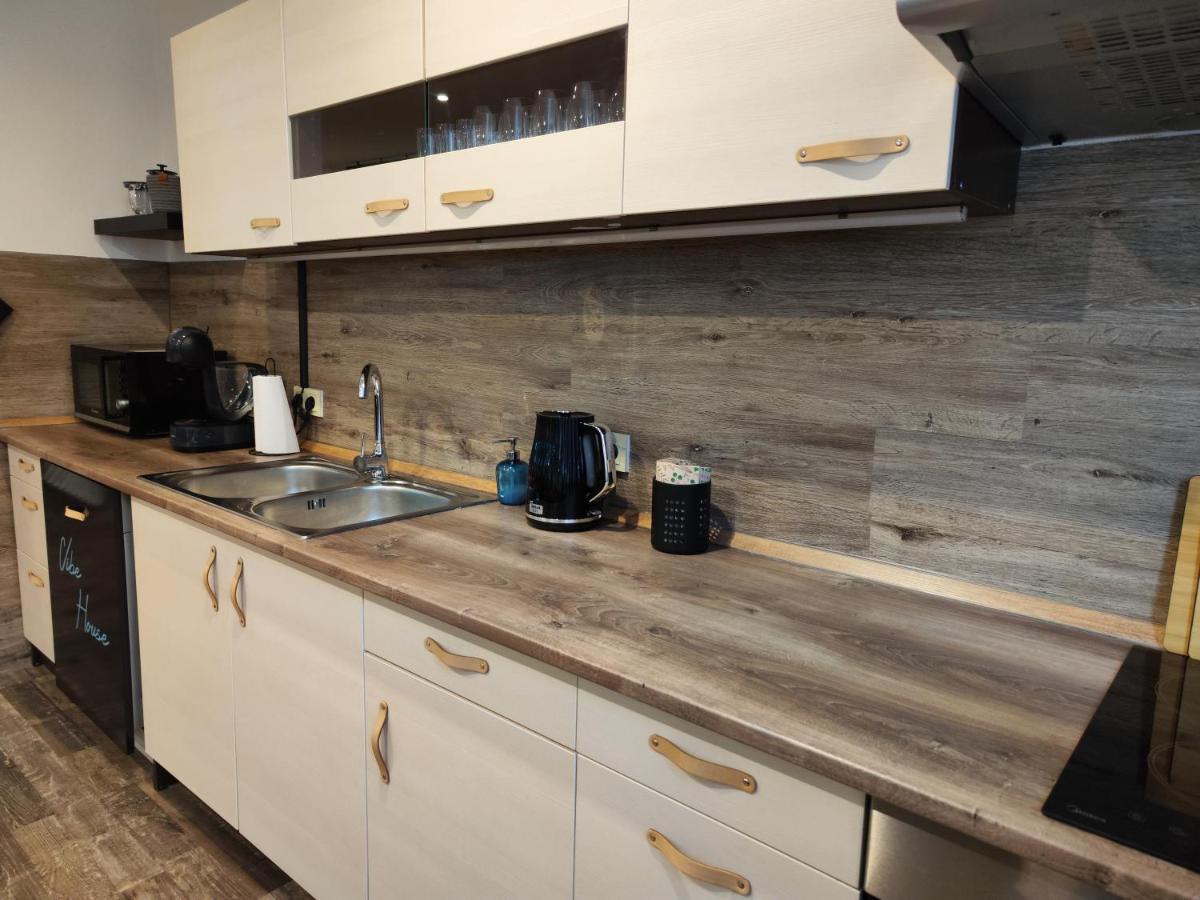 Apartament Vibe House Praga Zewnętrze zdjęcie